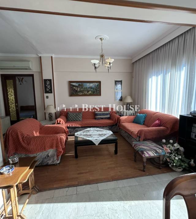 4 Z7129 Nees Photo.jpg